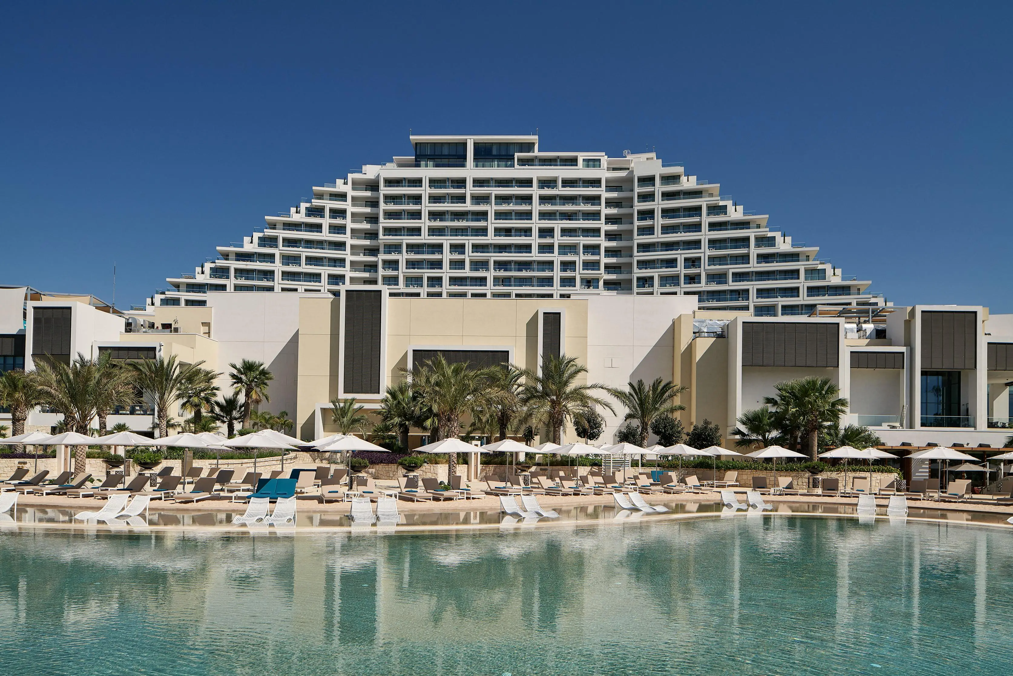 Bilyana Golf-CITY OF DREAMS MEDITERRANEAN RESORT